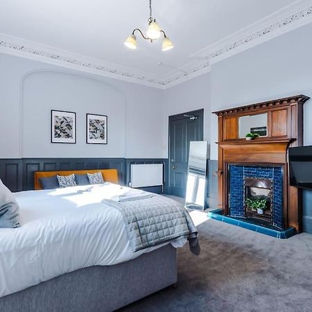 Supersized Studio In Честер Экстерьер фото